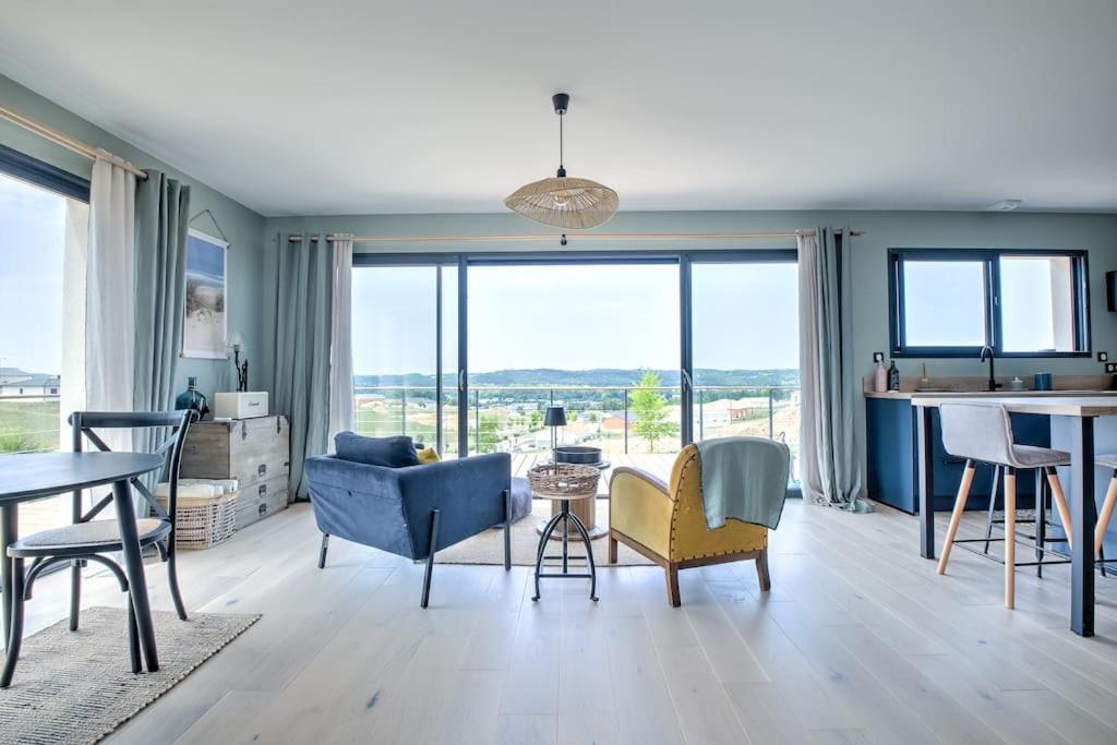 L'Elegante Confort, Clim & Vue Imprenable Bassillac Exterior photo